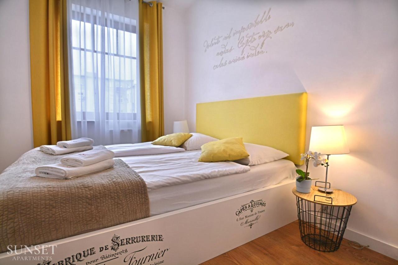 Sunset Apartments - Holdu Pruskiego - Garaz 斯维诺乌伊希切 外观 照片
